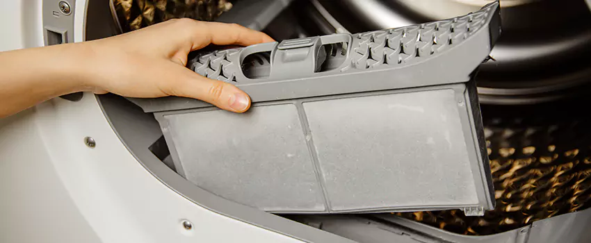 Signs Of A Clogged Dryer Lint Trap in Clinton, Maryland